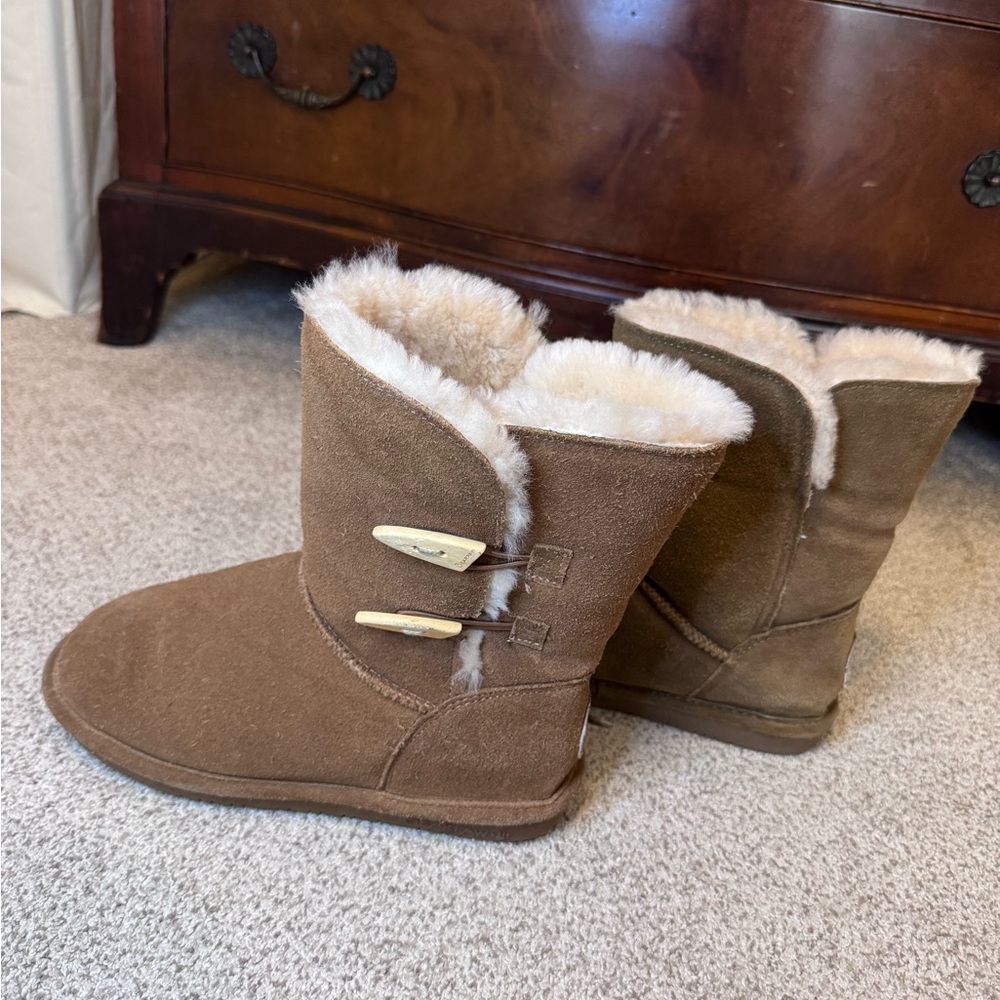 Size 9 bear paw